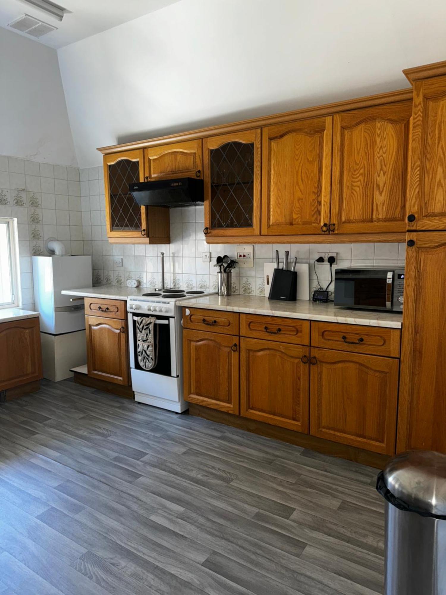 Apartment In Canford Cliffs Close To Sandbanks Beach Пул Екстериор снимка