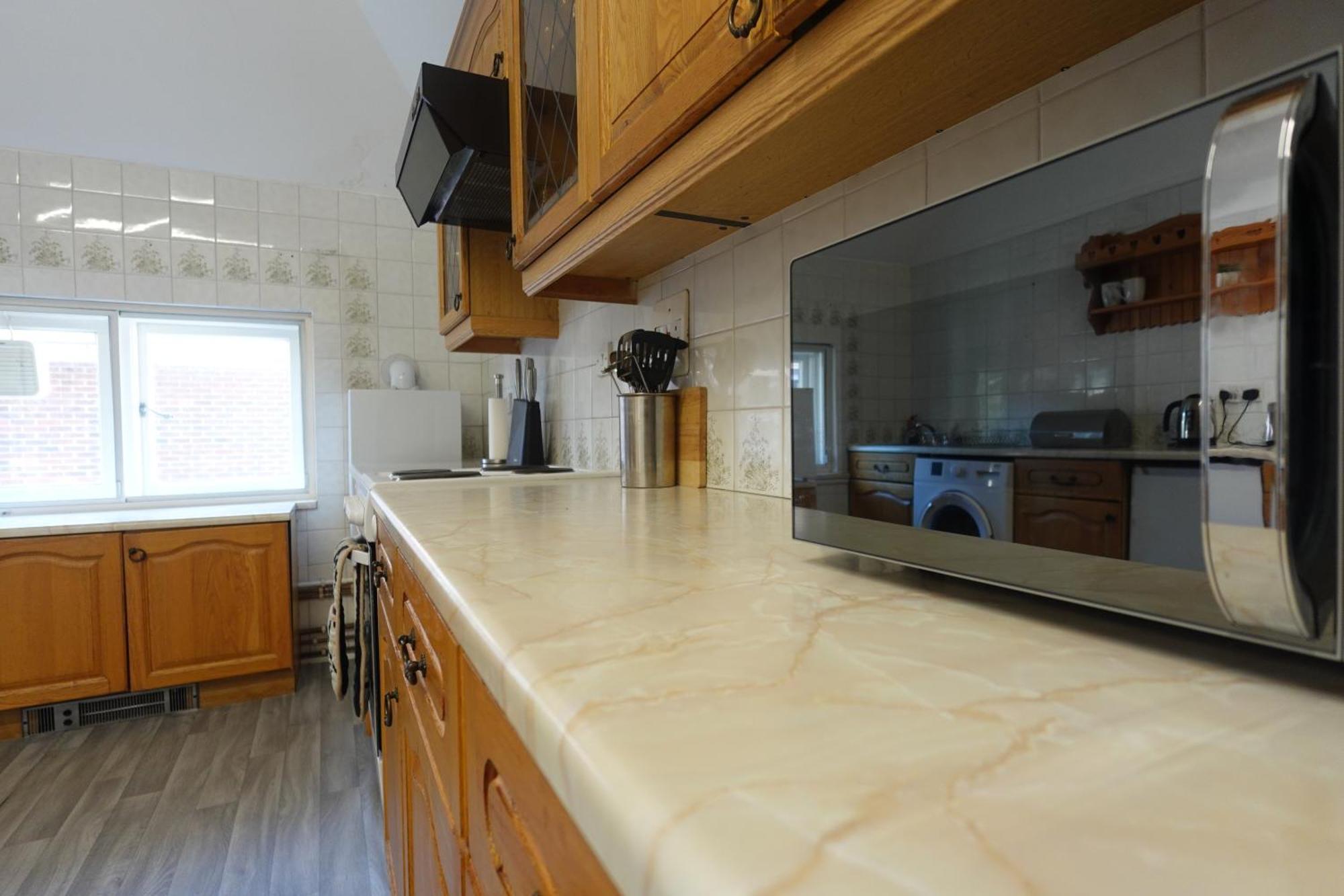 Apartment In Canford Cliffs Close To Sandbanks Beach Пул Екстериор снимка